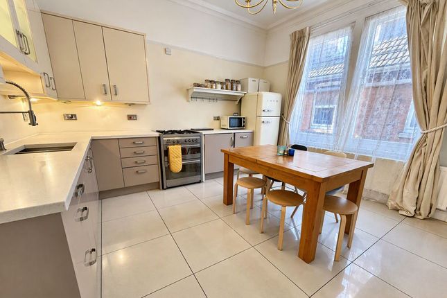 Paget Road, Gosport photo 4
