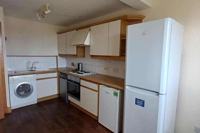 Flat A, 77, Lenzie Way, Glasgow photo 5