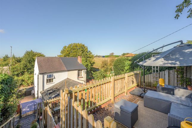 6 Glenside Cottages, Kinver Lane, Kidderminster photo 2