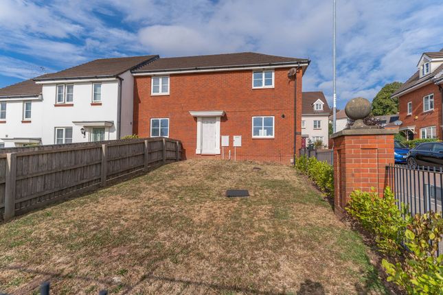 12 Ridgeway Close, Newport photo 4