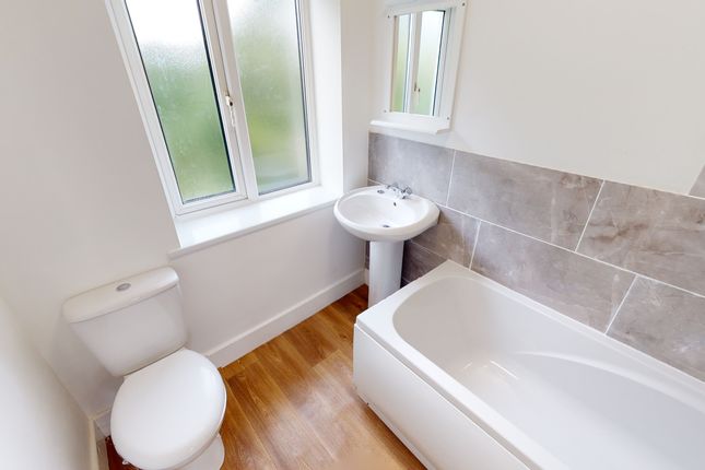 266, Ingleby Road, Bradford photo 5