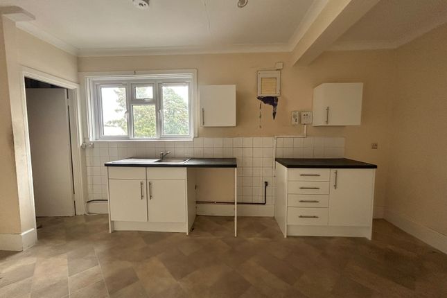 164a Alder Road, POOLE photo 2