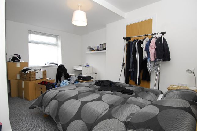 Flat to rent in Quaker Lane, Flat 6, Plymouth