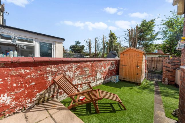 381 St. Helens Road, Leigh photo 4