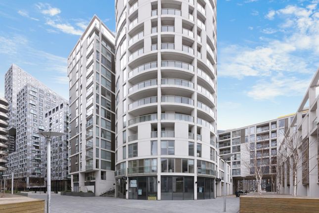 Thumbnail Flat to rent in Trinity Tower, Quadrant Walk, Canary Wharf