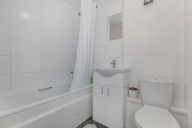 Flat for sale in Lewis Road, Sutton, Surrey