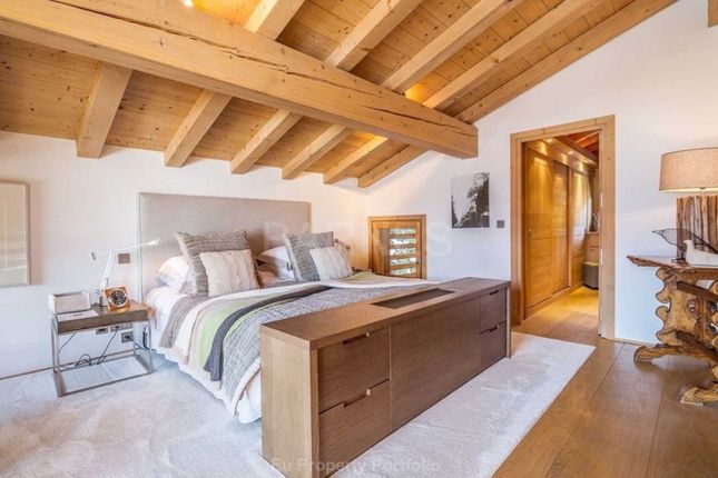 Chalet for sale in Combloux, French Alps, France