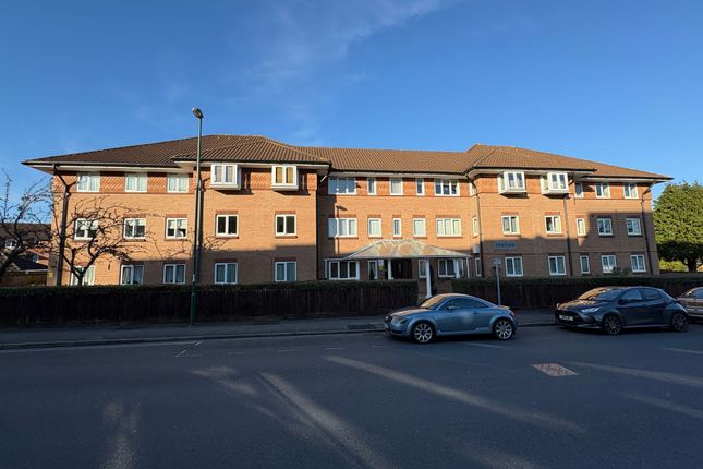 1-bed flat on 8 Church Court Church Road, Haywards Heath, £60,000