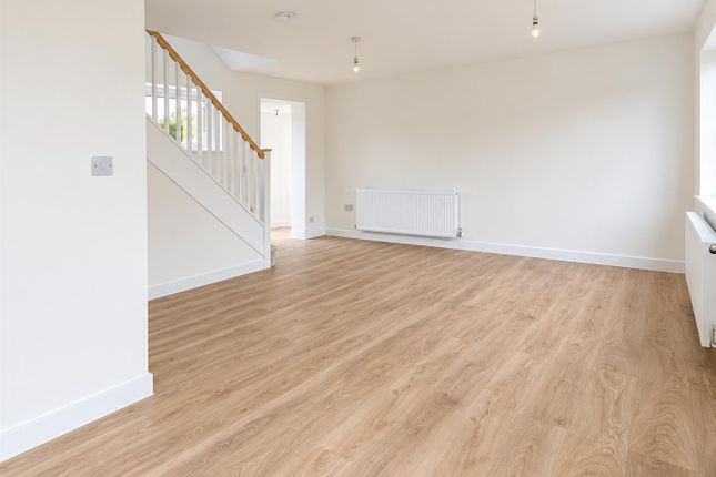 8, Bolingbroke Close, Chelmsford photo 5