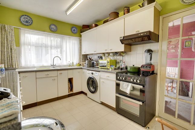 47, Sheering Lower Road, Sawbridgeworth photo 4