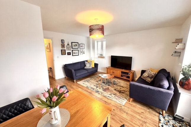 71, Iscoed, Llanelli photo 3