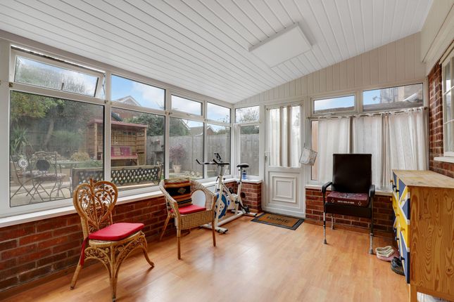 48 Lorimer Avenue, Nottingham photo 4