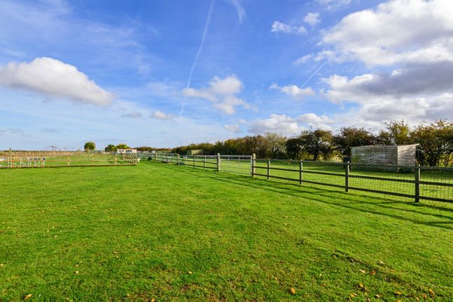 Farm for sale in Huttoft Road, Sutton-On-Sea, Mablethorpe