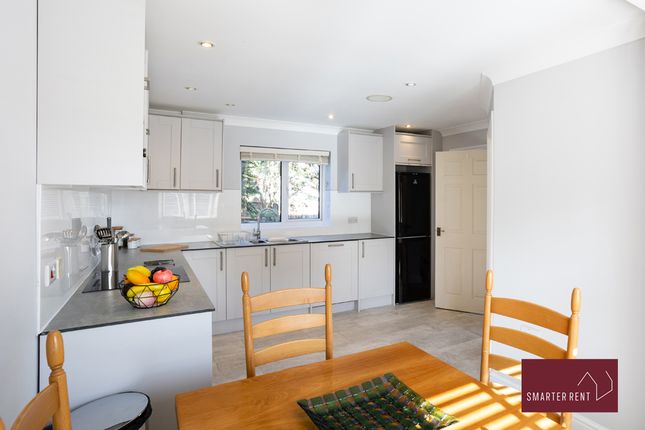 2a, Castle Way, Wimbledon photo 5