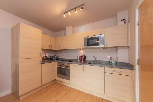 Flat for sale in Heritage Avenue, London