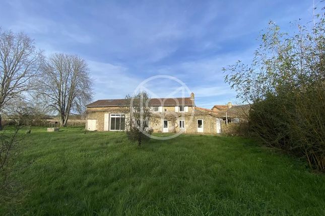 Property for sale in La Villedieu-Du-Clain, 86160, France, Poitou-Charentes, La Villedieu-Du-Clain, 86160, France