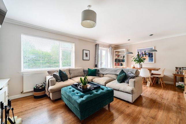 72, Marling Crescent, Gloucestershire photo 4