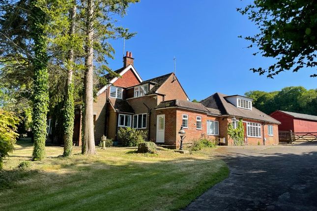 Thumbnail Equestrian property for sale in Rignall Road, Great Missenden