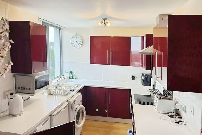 Flat 78 The Cedars, Park Road, Newcastle Upon Tyne photo 3