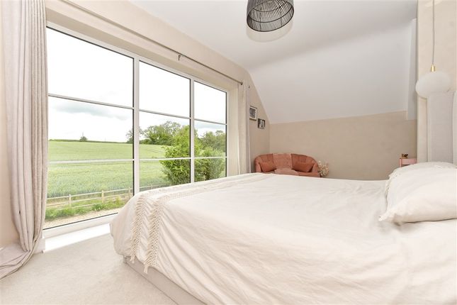 Westcourt Lane Shepherdswell, Dover photo 4