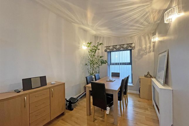Flat for sale in Explorer Court, Plymouth