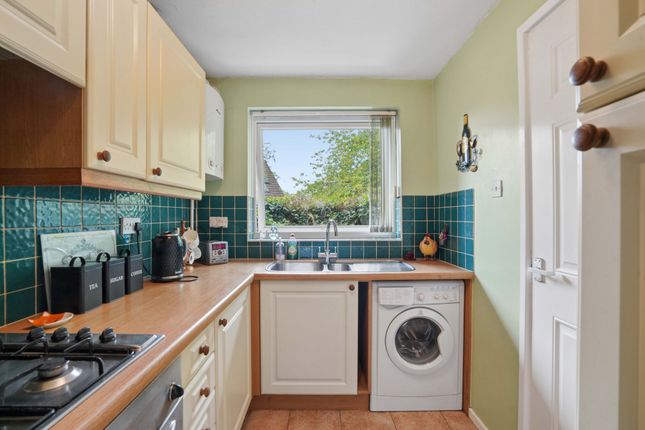 50 Mattock Way, Abingdon photo 2