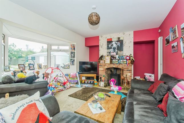 24, Lode Avenue, Wisbech photo 3