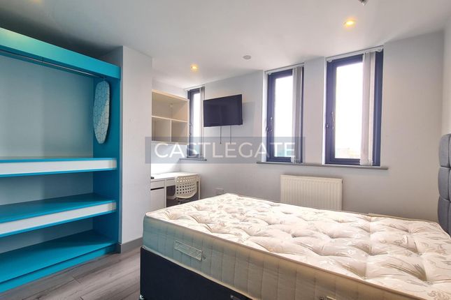 Room 96, The Works At Standard House (2)