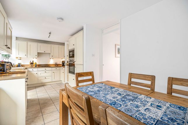 8, Dodbrooke Court, Kingsbridge photo 2