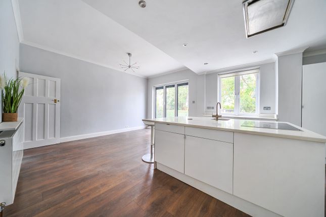 64, Winn Road, London photo 4