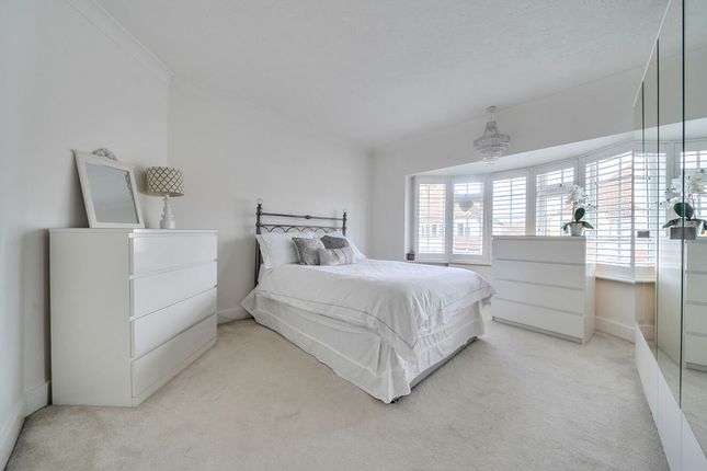 13, Heathside Avenue, Bexleyheath photo 4