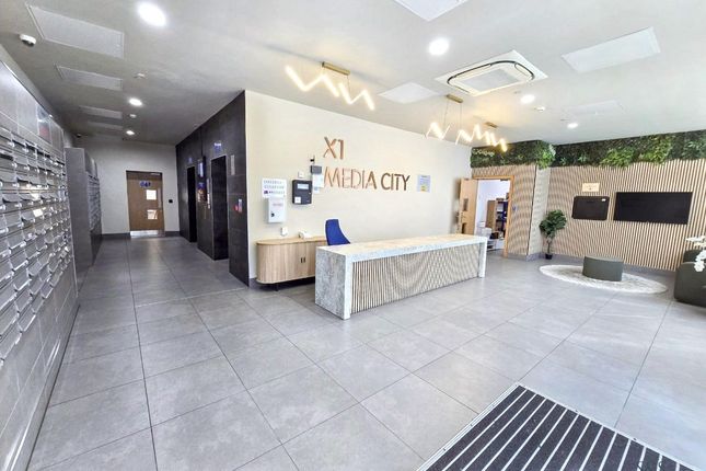 201a X1 Media City, Salford photo 4