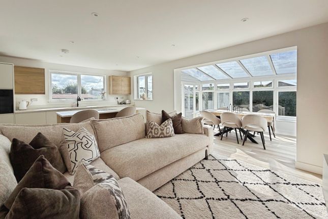 5 West Close, Helston, Cornwall photo 2