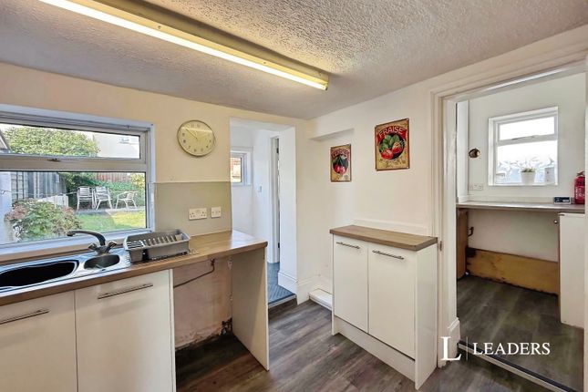 38, Henville Road, Dorset photo 5