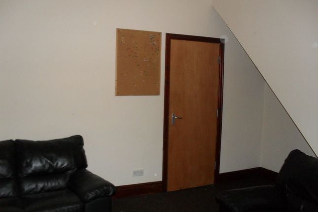 Terraced house to rent in Plungington Road, Preston
