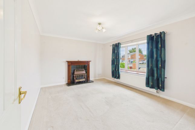 18 Orchard Close, Barton-Upon-Humber, Lincolnshire photo 3