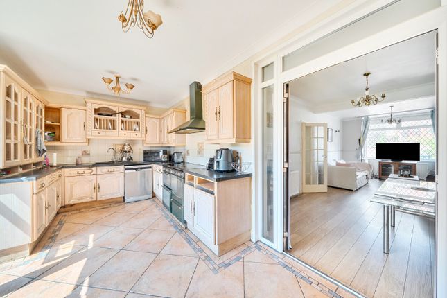 763, Kenton Lane, Harrow photo 3