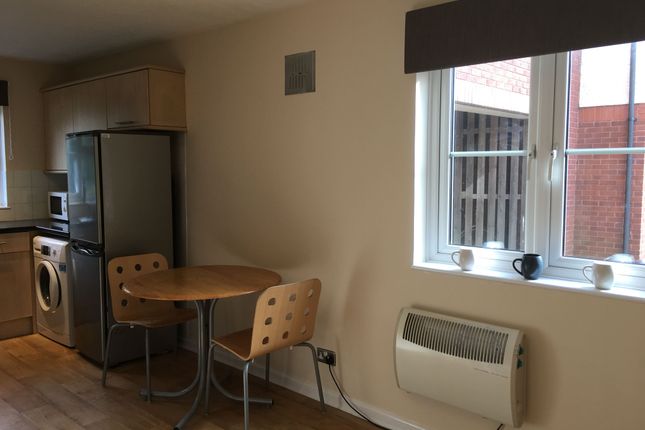 Thumbnail Studio to rent in Captains Place, Southampton