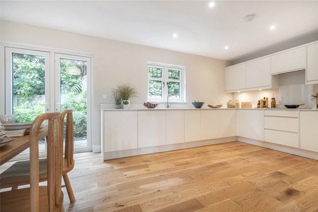 3, Wells Place, Pulborough photo 4