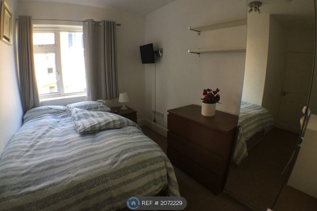 Thumbnail Room to rent in East Ferry Road, London