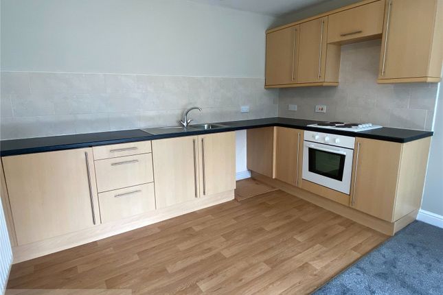12, Croft Court, Brighouse photo 3