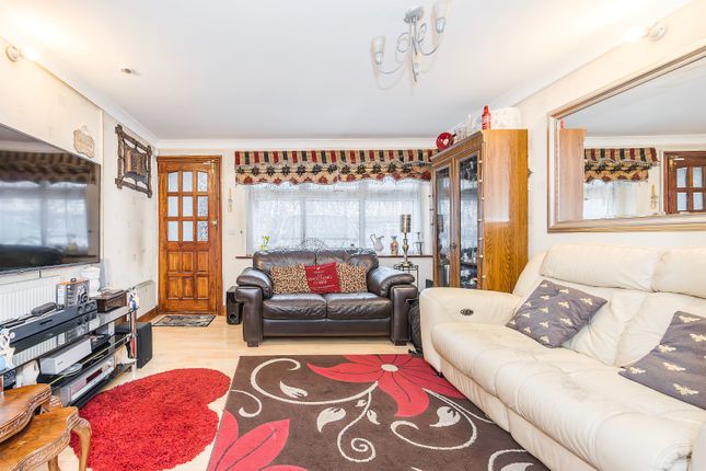 Terraced house for sale in Hampton Road, Ilford