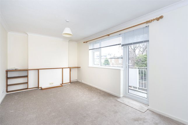 Thumbnail Flat to rent in Westmorland Close, St Margarets