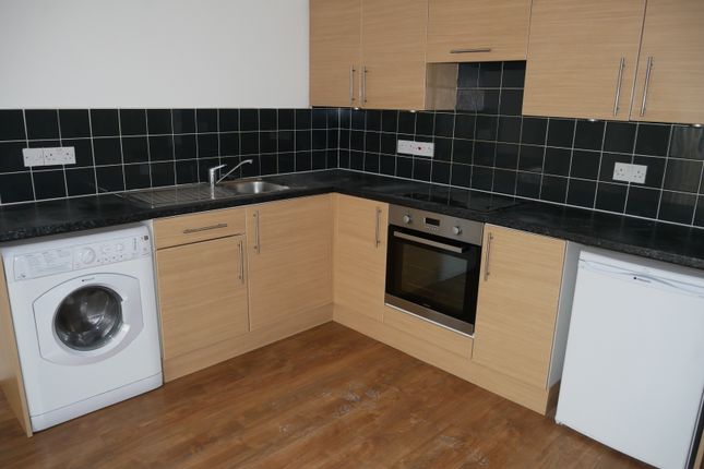 Apt 39 Newbridge Close, Newbridge Close, Radcliffe, Manchester photo 4