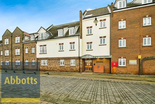Thumbnail Flat to rent in South Quay, King's Lynn