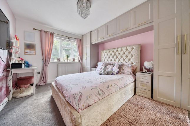 10, Hambledon Close, Wokingham photo 4