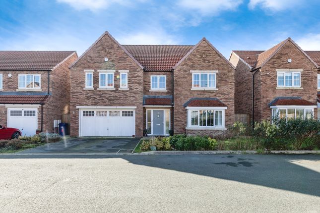 Detached house for sale in Windsor Close, Cawood, Selby