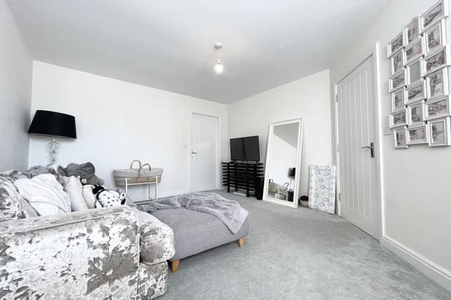 43, Foxtail Close, Stalmine photo 4