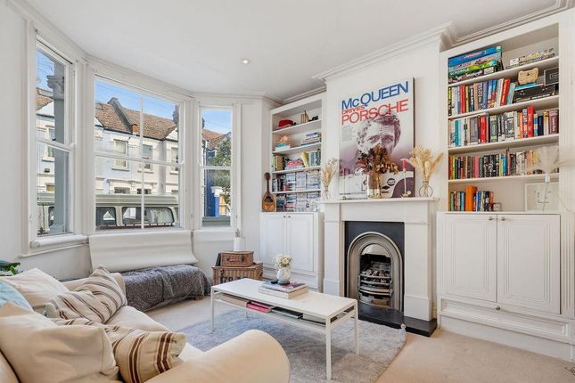 39, Rowallan Road, London photo 2