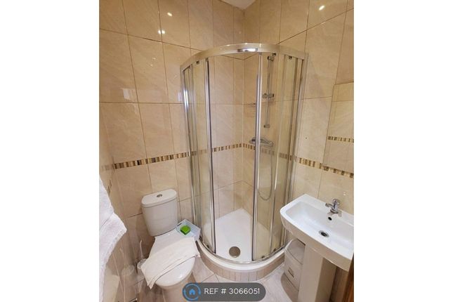 Knaresborough Place, Garden Flat, London photo 2